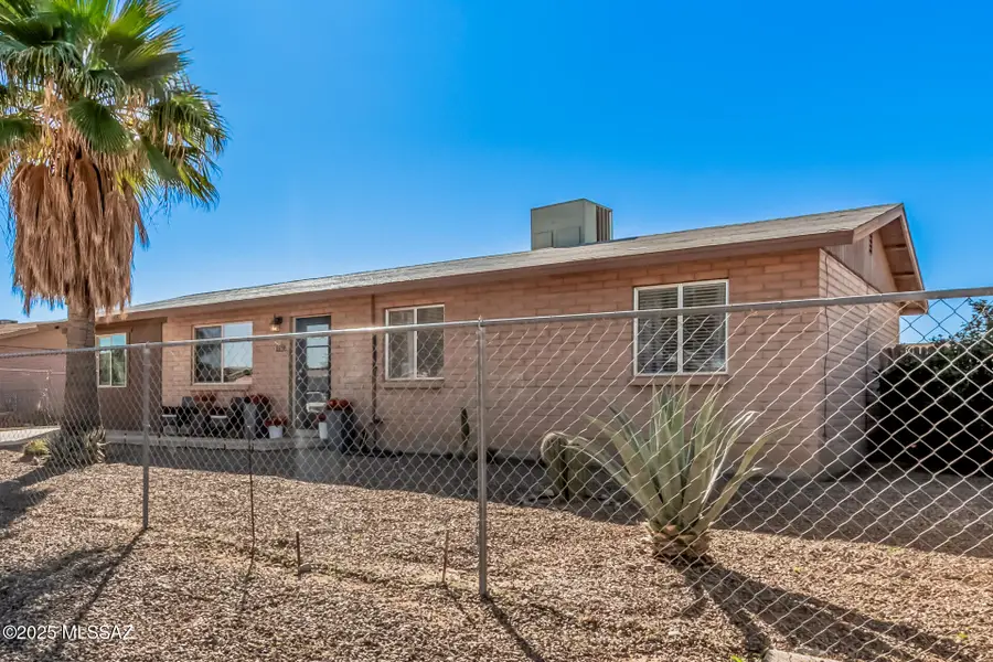 6716 S Draper Road, Tucson, AZ 85757 - Image #3