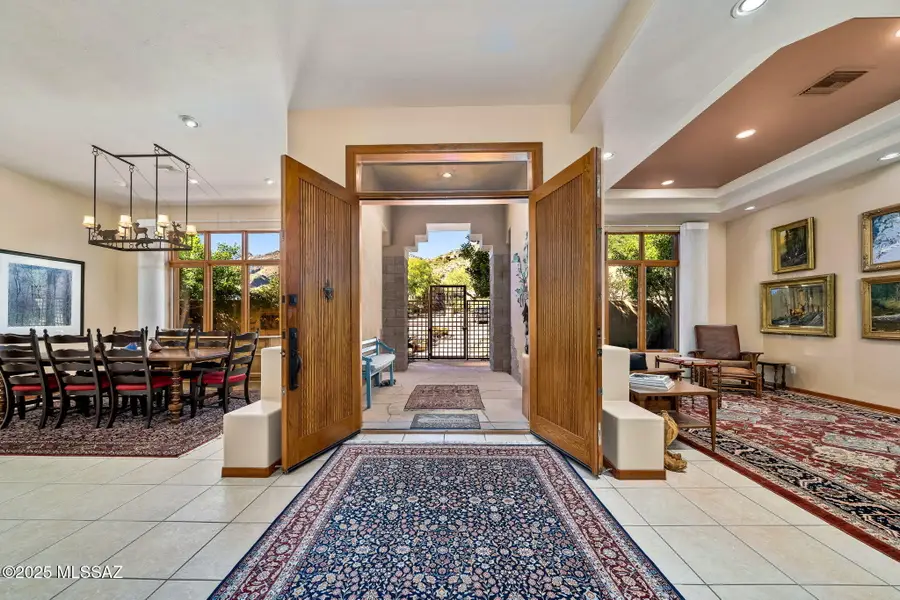 6882 E Desert Wind Court, Tucson, AZ 85750 - Image #2