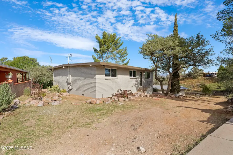 637 N Placita De Las Lomitas, Nogales, AZ 85621 - Image #2