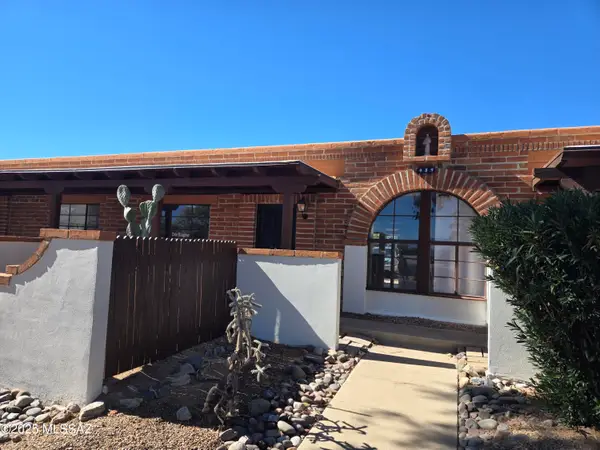 484 S La Canada Drive #B, Green Valley, AZ 85614