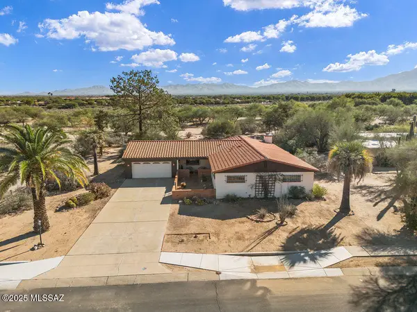 735 S La Huerta, Green Valley, AZ 85614