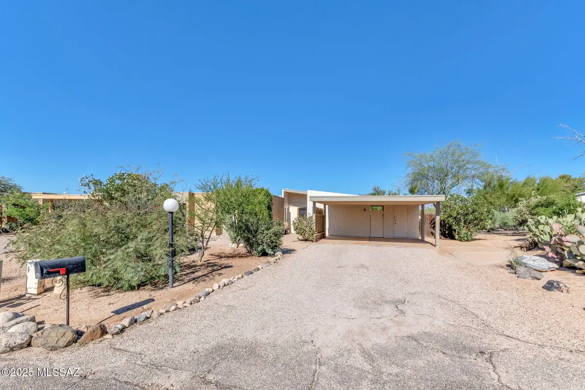 9711 E Sunburst Drive, Tucson, AZ 85748 - Image #1