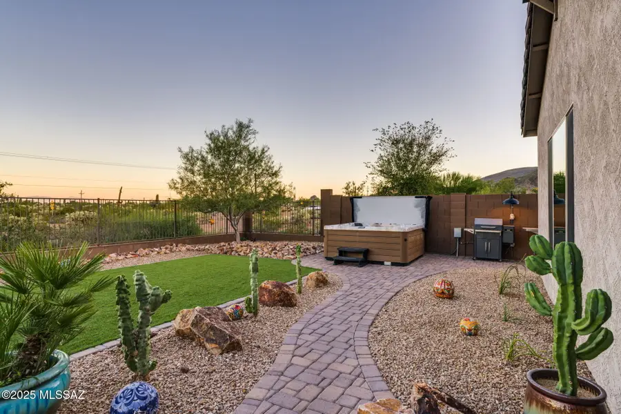 8430 N Confessions Drive, Tucson, AZ 85743 - Image #3