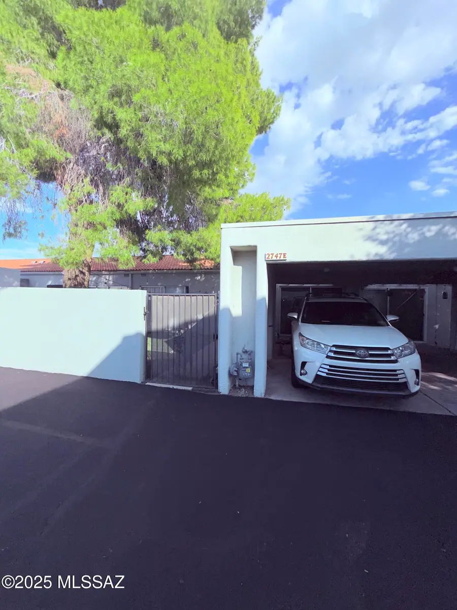 2747 W Anklam #E, Tucson, AZ 85745 - Image #2