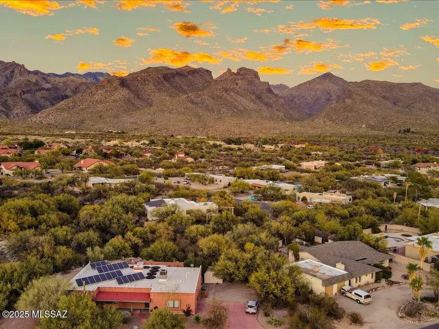 8234 E Big Horn Trail, Tucson, AZ 85750 - Image #2