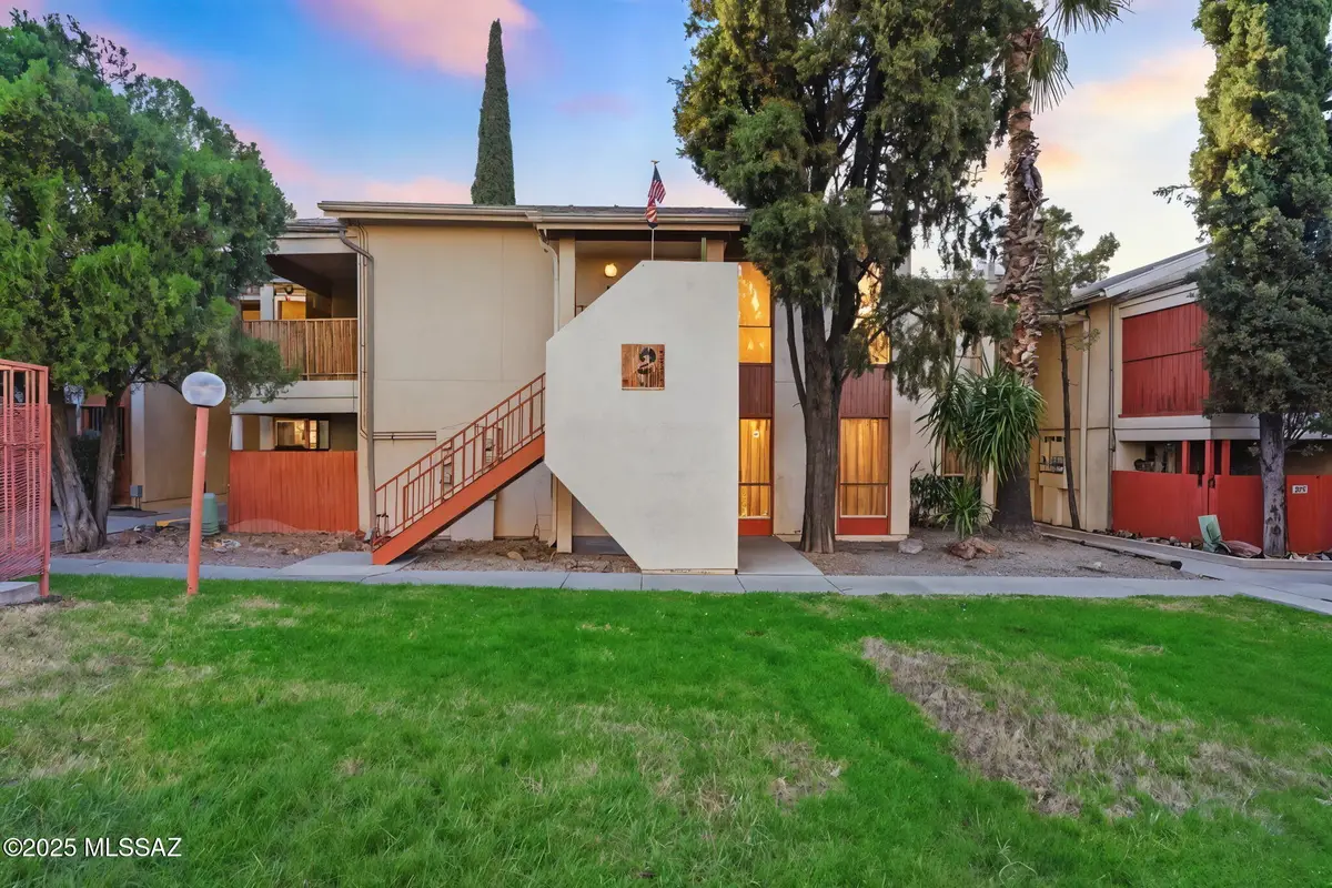 1600 N Wilmot Road #208, Tucson, AZ 85712 - Image #1