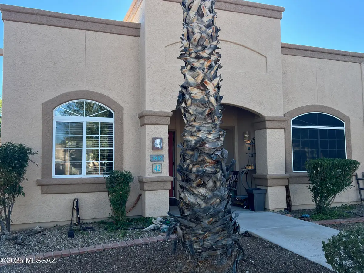 1857 W Demetrie Loop, Green Valley, AZ 85622 - Image #1
