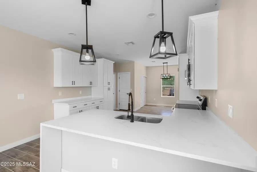 1902 Circulo Colombia, Rio Rico, AZ 85648 - Image #3