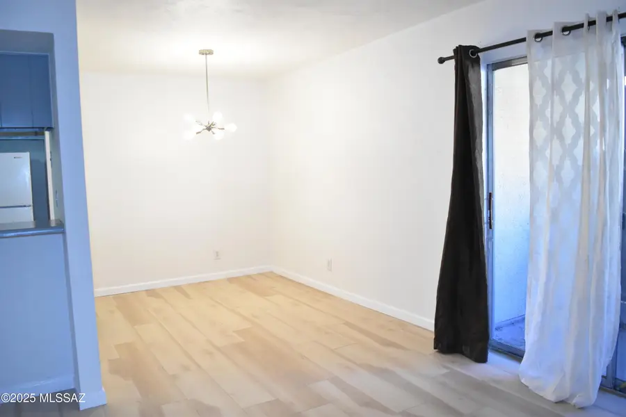 1620 N Wilmot Road #UNIT E155, Tucson, AZ 85712 - Image #3