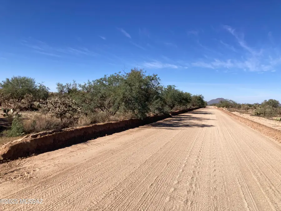 15641 W Guy Street #5, Tucson, AZ 85736 - Image #2