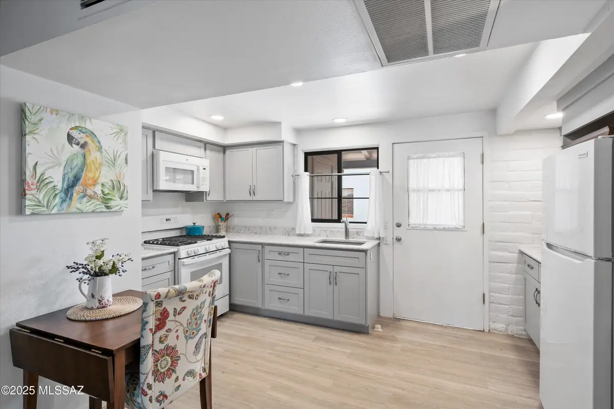 457 S Paseo Quinta #B, Green Valley, AZ 85614 - Image #1