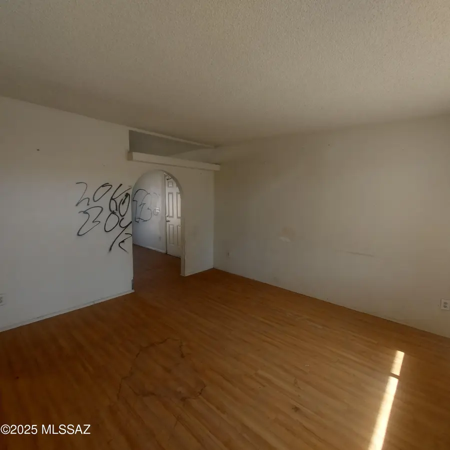 2211 E Louisiana Street, Tucson, AZ 85706 - Image #2