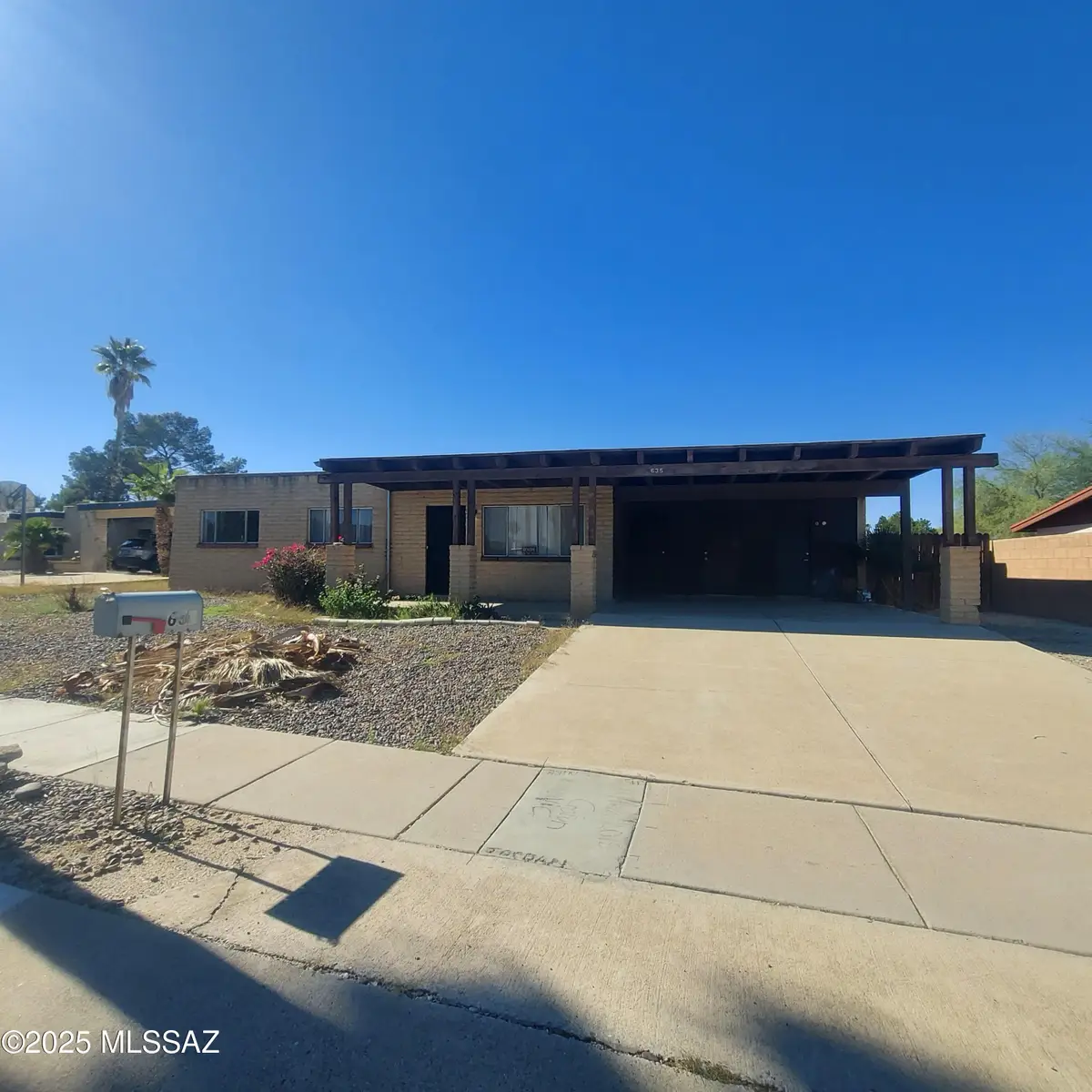 635 N Banff Avenue, Tucson, AZ 85748 - Image #1