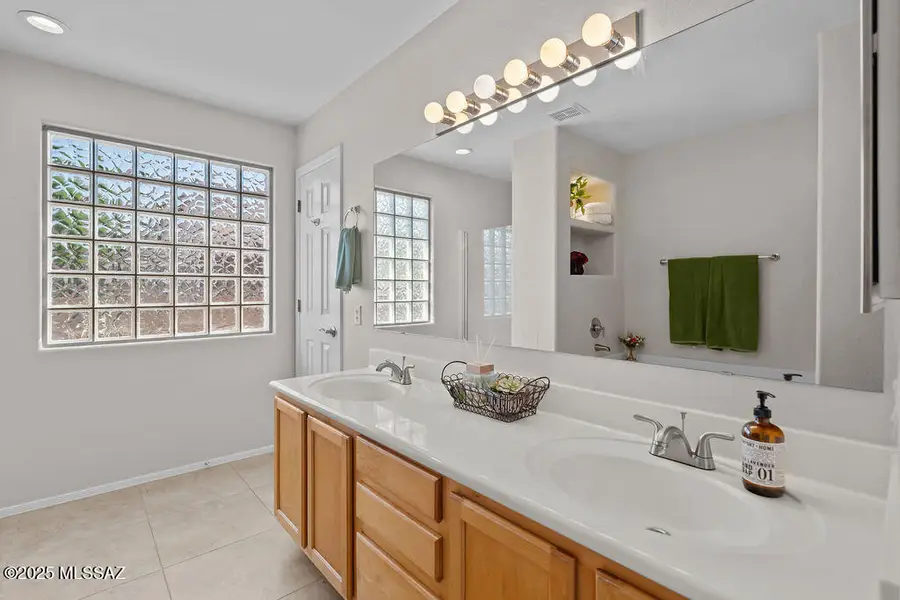 3671 W Flynn Court, Tucson, AZ 85742 - Image #2