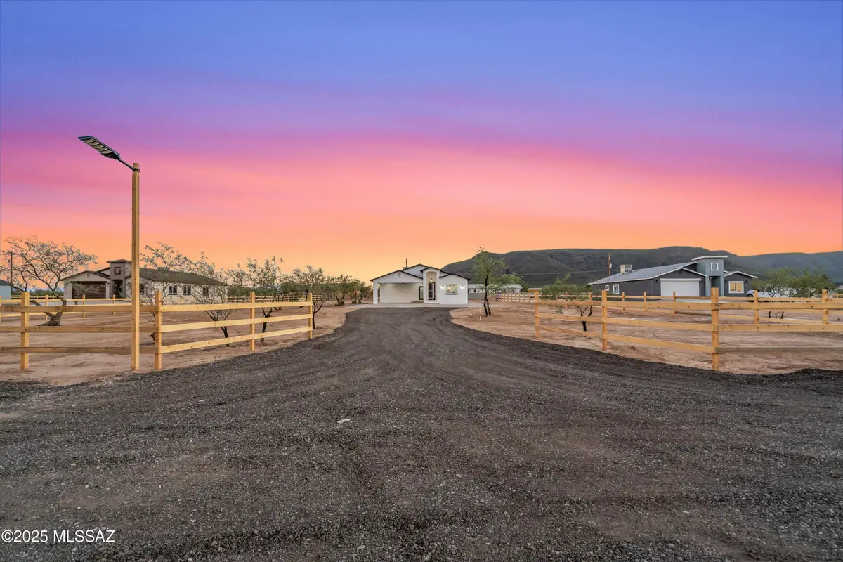 7857 S Cardinal Avenue, Tucson, AZ 85746 - Image #1