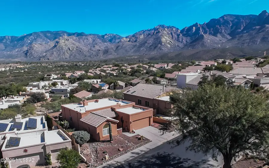 11932 N Labyrinth Drive, Tucson, AZ 85737 - Image #3