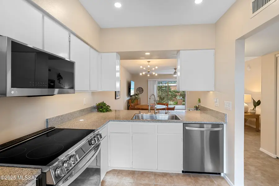 825 S Pantano Parkway, Tucson, AZ 85710 - Image #2