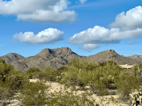 12405 N Klos Drive, Tucson, AZ 85742