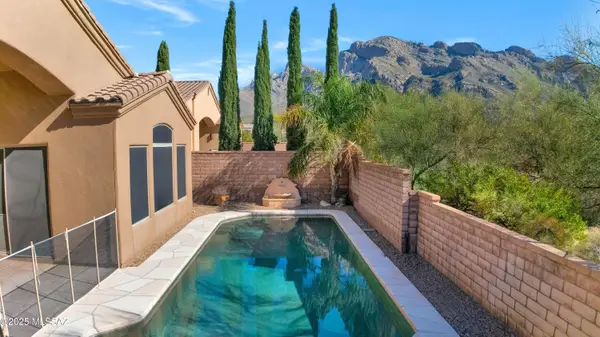 110 E Placita Roca De Oro, Oro Valley, AZ 85704