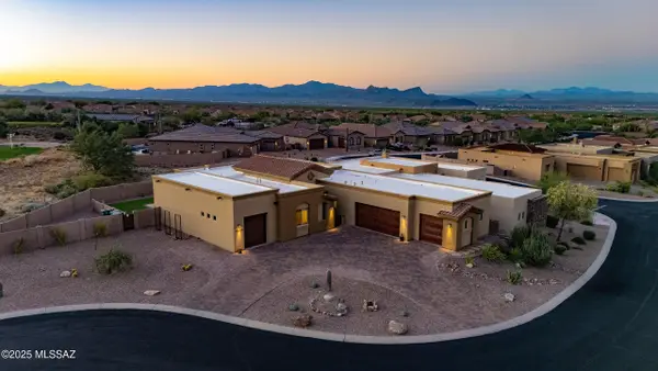 6615 W Red Hawk Place, Marana, AZ 85658