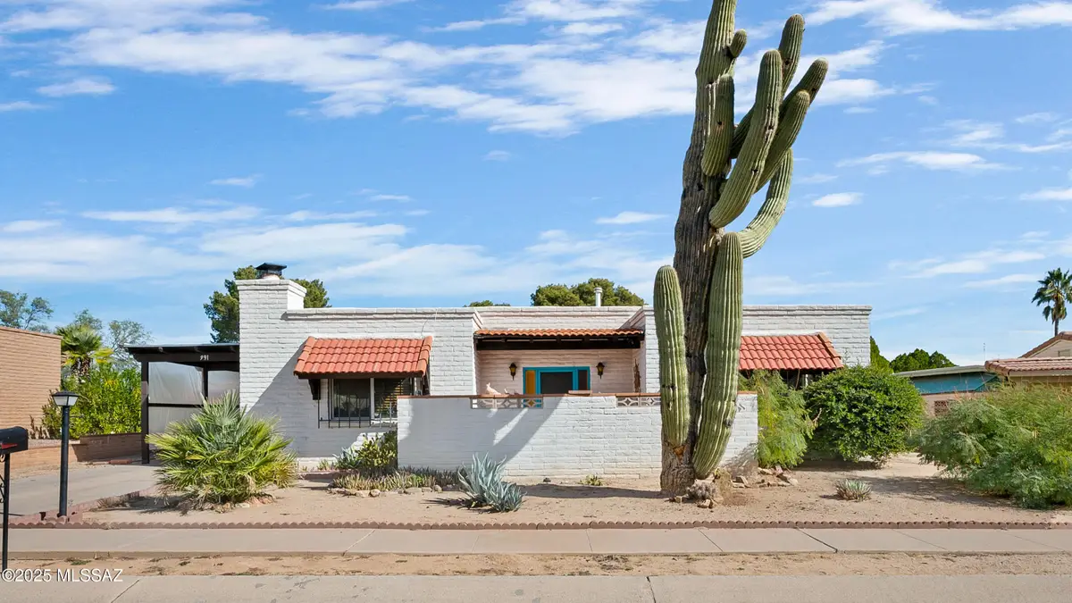 991 S La Bellota, Green Valley, AZ 85614 - Image #1