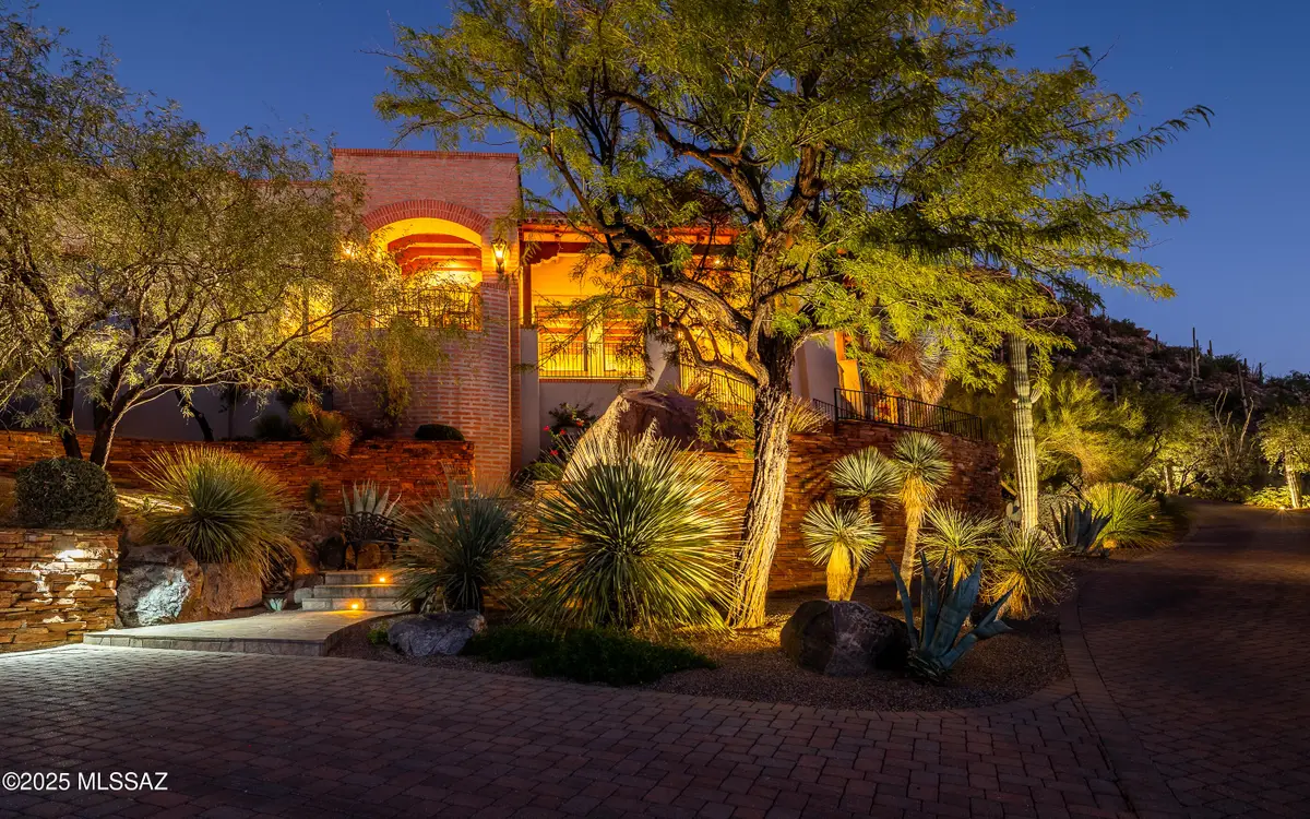 4546 W Dove Canyon Place, Marana, AZ 85658 - Image #1