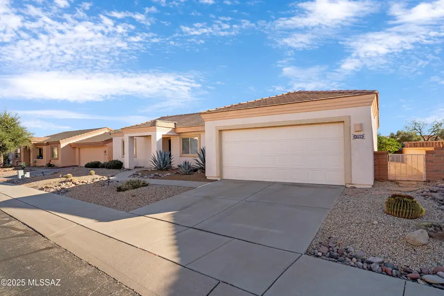 1750 W Circulo De La Pinata, Green Valley, AZ 85622 - Image #2