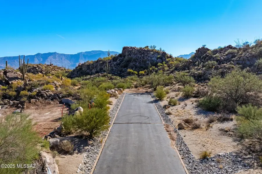 867 W Granite Gorge Drive #327, Oro Valley, AZ 85755 - Image #2