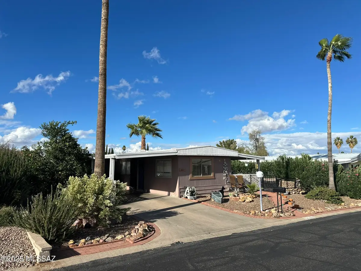 32 W Pinon Drive, Green Valley, AZ 85614 - Image #1