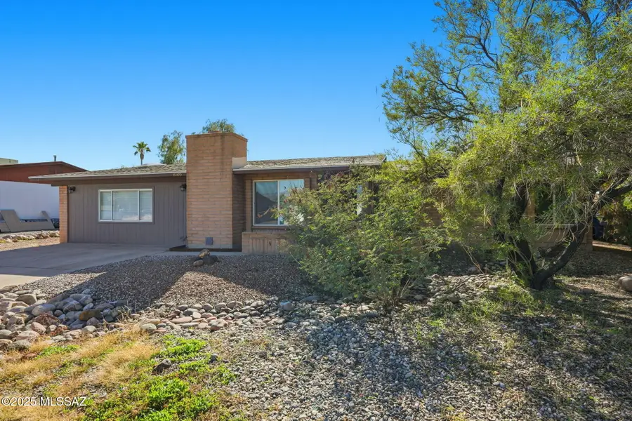 8000 E Tulip Tree Street, Tucson, AZ 85730 - Image #3