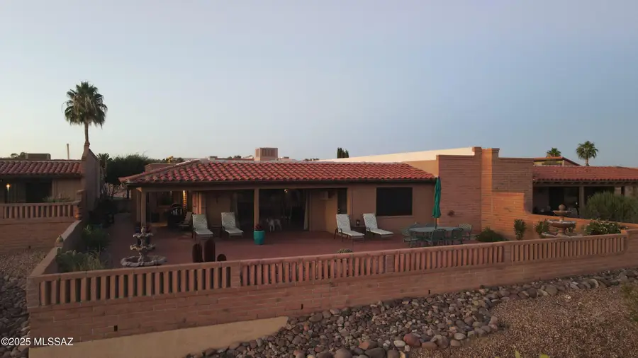 781 W Desert Ridge Drive, Green Valley, AZ 85622 - Image #3