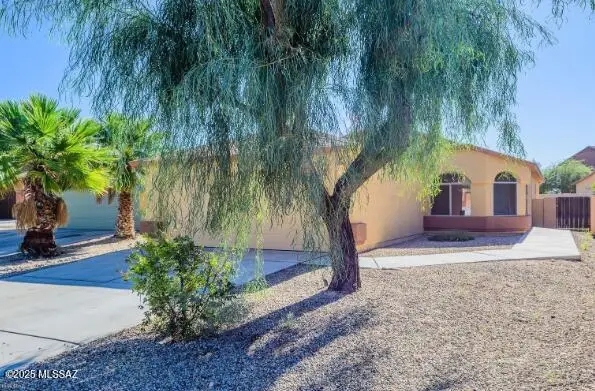 2416 E Calle Lena Verde, Tucson, AZ 85706