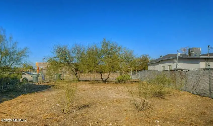 318 E 24th Street #6, Tucson, AZ 85713 - Image #1