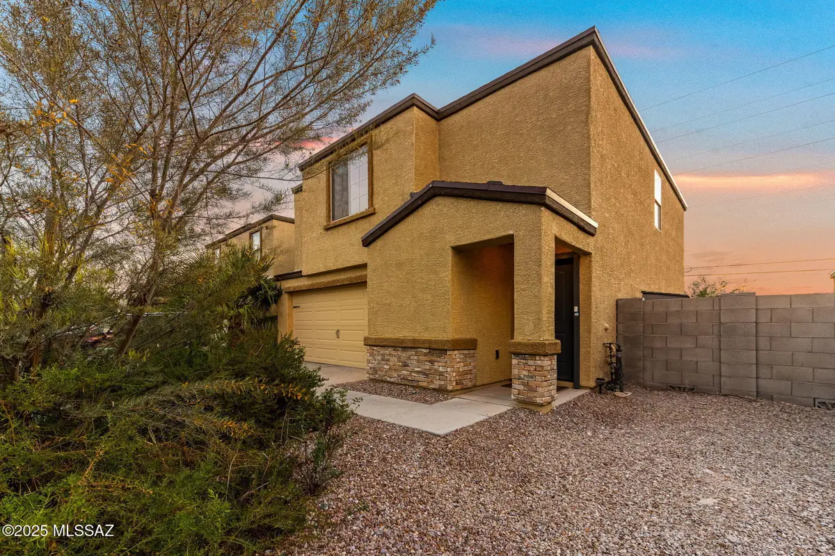 6038 S Kirtley Drive, Tucson, AZ 85706 - Image #1