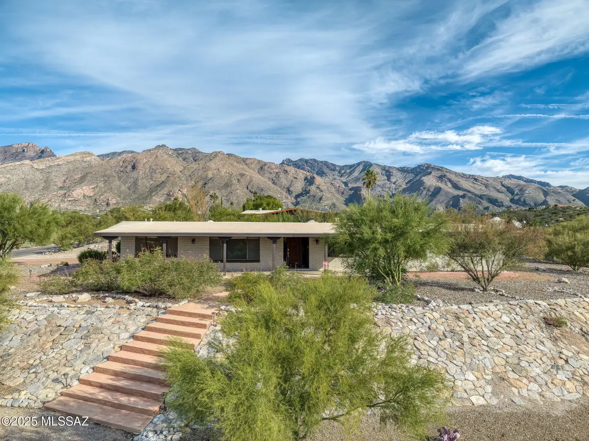 5802 N Camino Arizpe, Tucson, AZ 85718 - Image #1