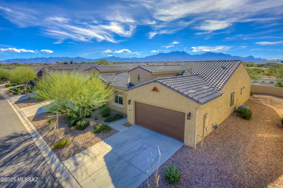 1446 E Blue Granite Drive, Green Valley, AZ 85614 - Image #1