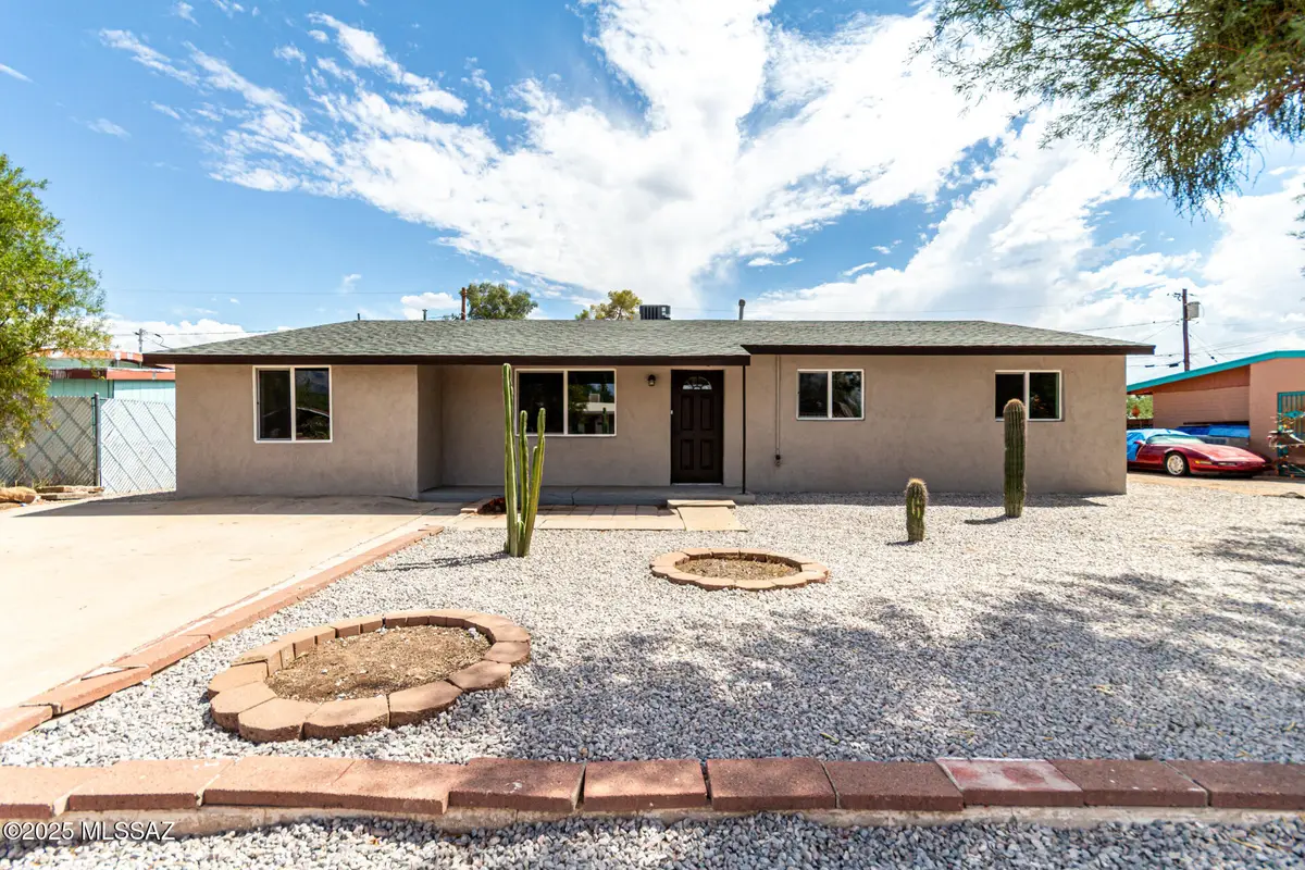 1010 E Gifford Drive, Tucson, AZ 85719 - Image #1