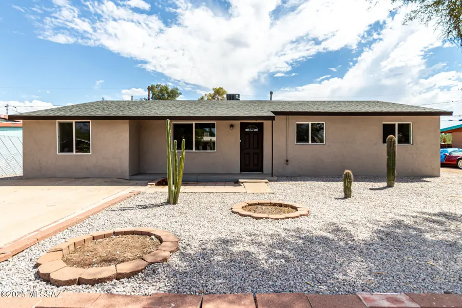 1010 E Gifford Drive, Tucson, AZ 85719 - Image #2