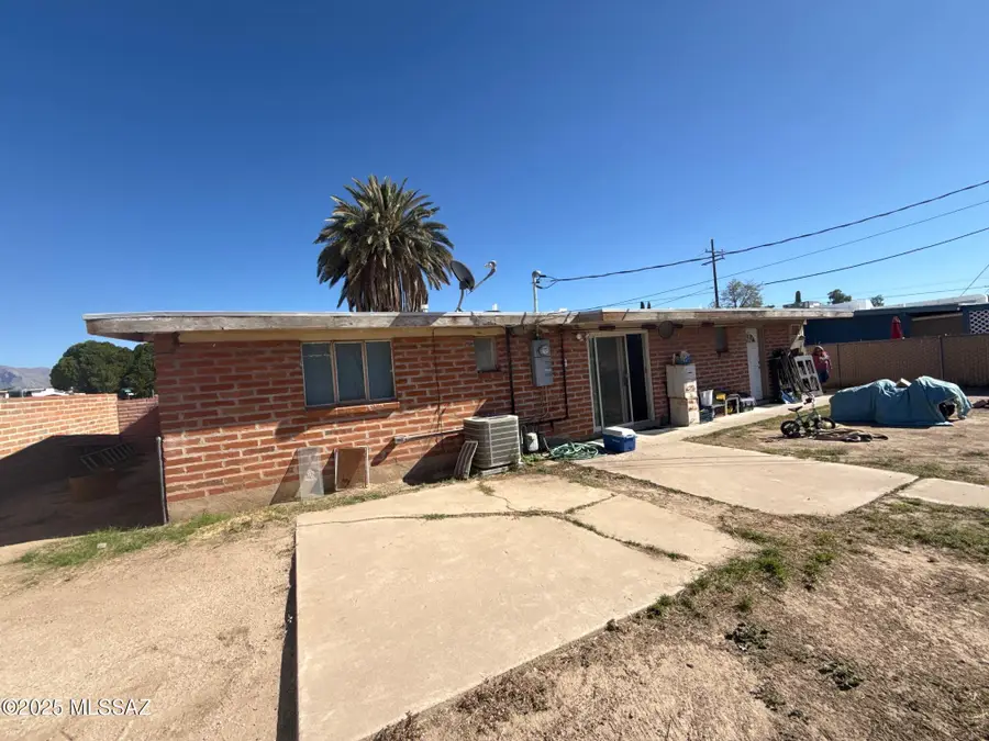4971 N Mathews Avenue, Tucson, AZ 85705 - Image #2
