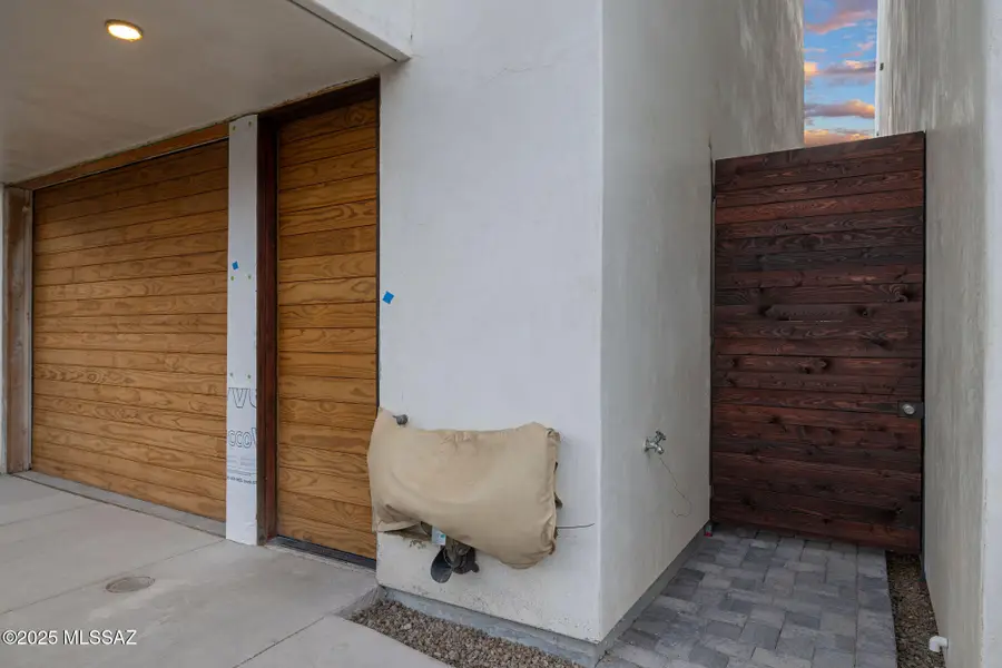 25 W Lalo Way, Tucson, AZ 85701 - Image #2