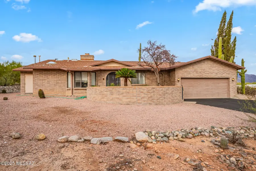 2831 N Tomahawk Trail, Tucson, AZ 85749 - Image #2