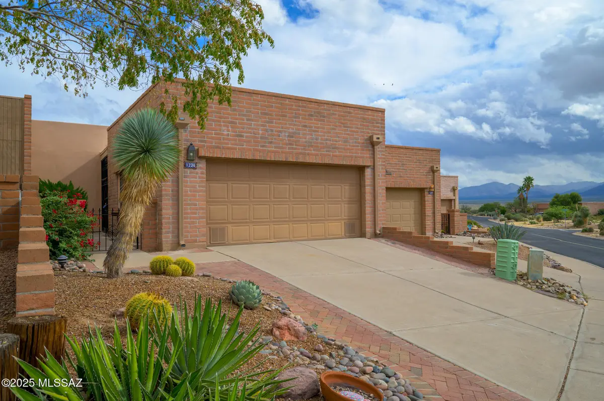 1236 W Camino Del Pato, Green Valley, AZ 85622 - Image #1