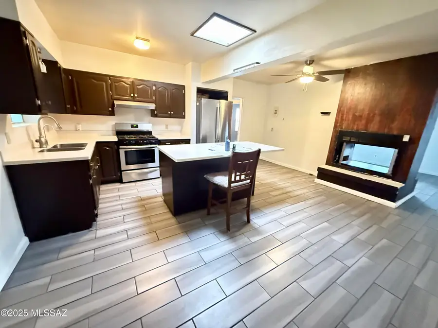 3241 E. E 30th Street, Tucson, AZ 85711 - Image #2