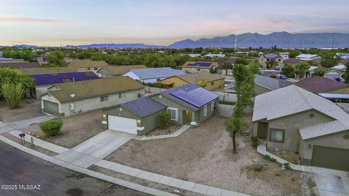 2671 E Paseo La Tierra Buena, Tucson, AZ 85706 - Image #1