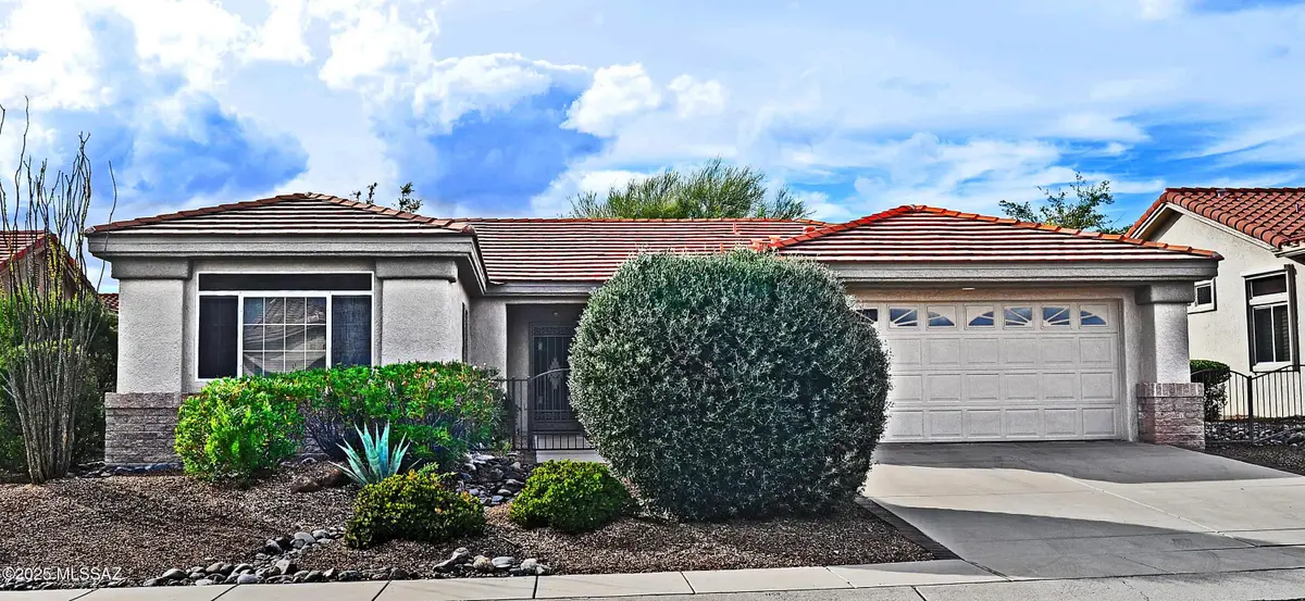 14035 N Biltmore Drive, Oro Valley, AZ 85755 - Image #1