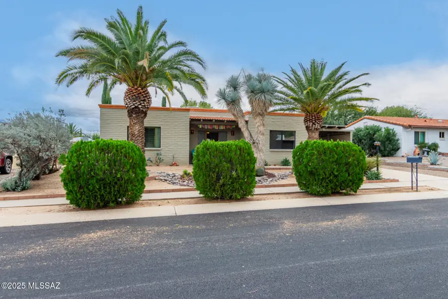 212 E La Espina, Green Valley, AZ 85614 - Image #3