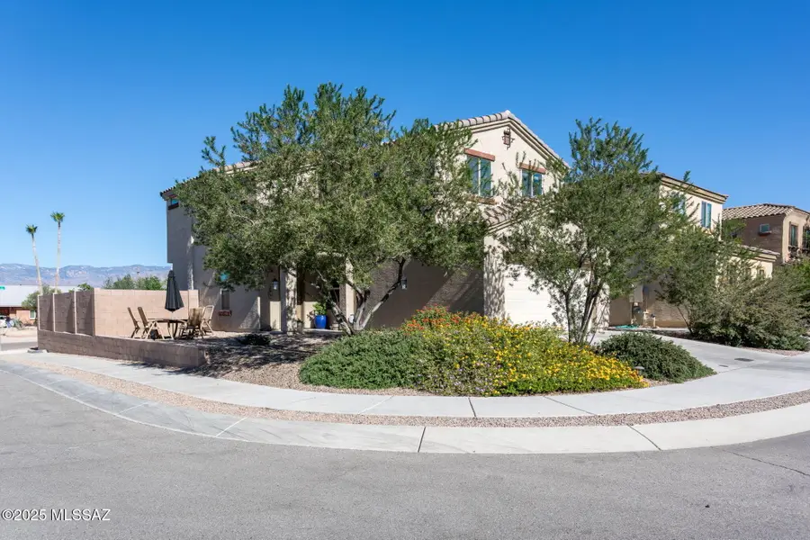 8845 E Abrams Loop, Tucson, AZ 85710 - Image #2