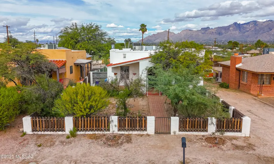 1033 E Waverly Street, Tucson, AZ 85719 - Image #2