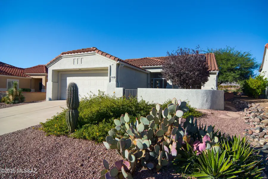 13941 N Willow Bend Drive, Oro Valley, AZ 85755 - Image #2