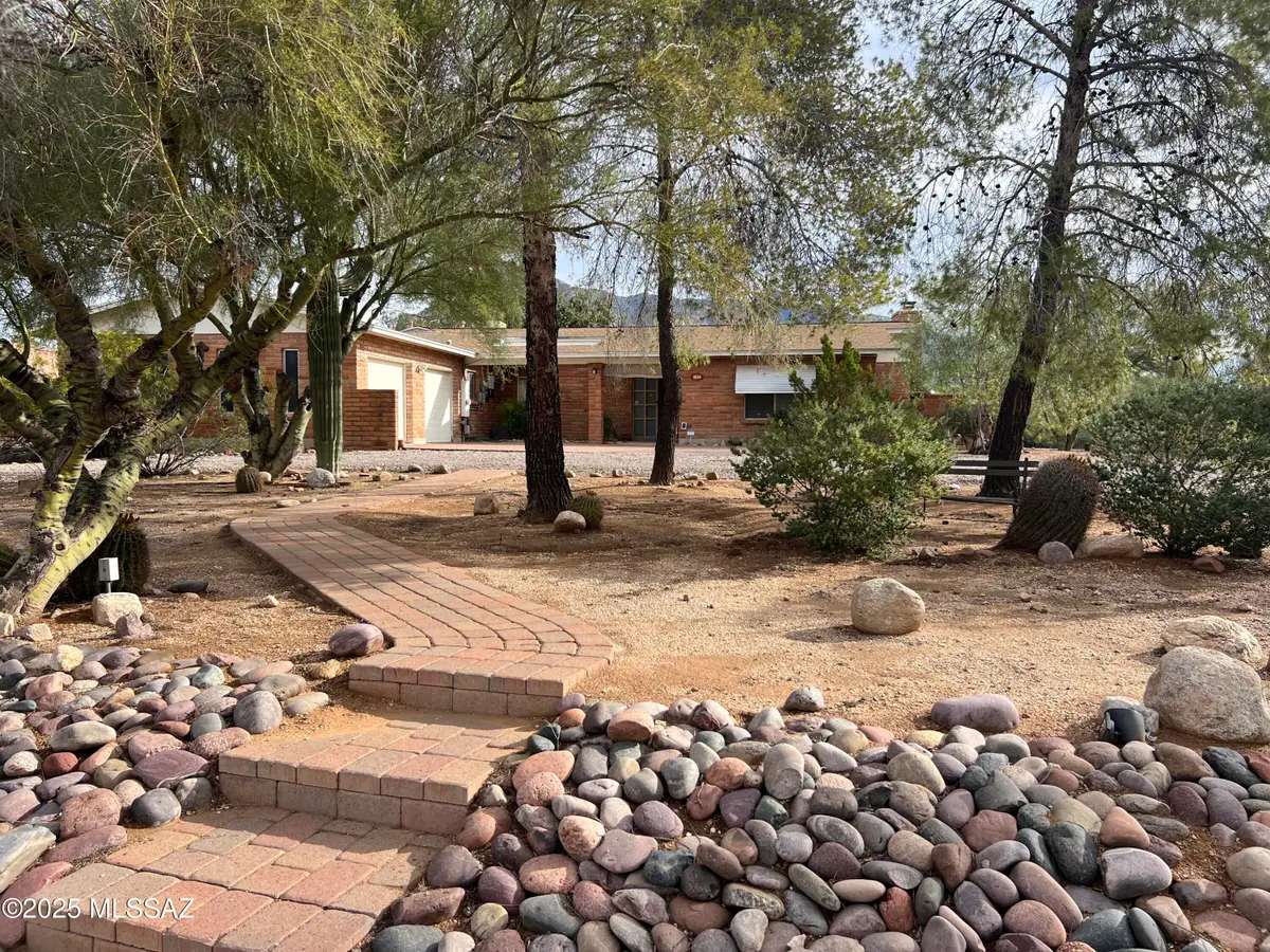 8020 N La Oesta Avenue, Tucson, AZ 85704 - Image #1